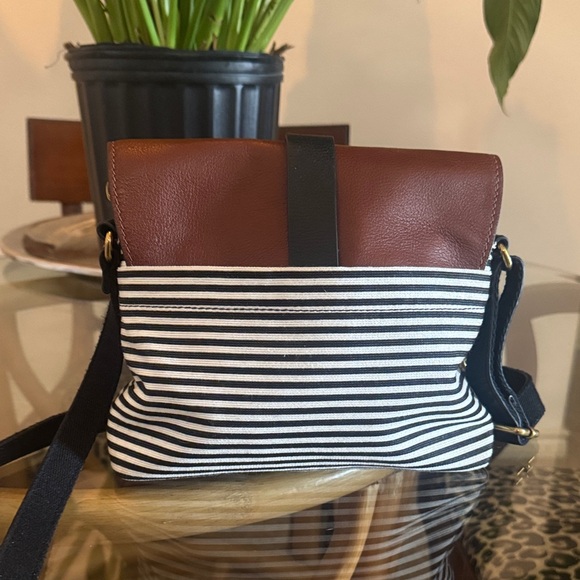 Fossil Tan and Black Striped Messenger Bag - Picture 4 of 6